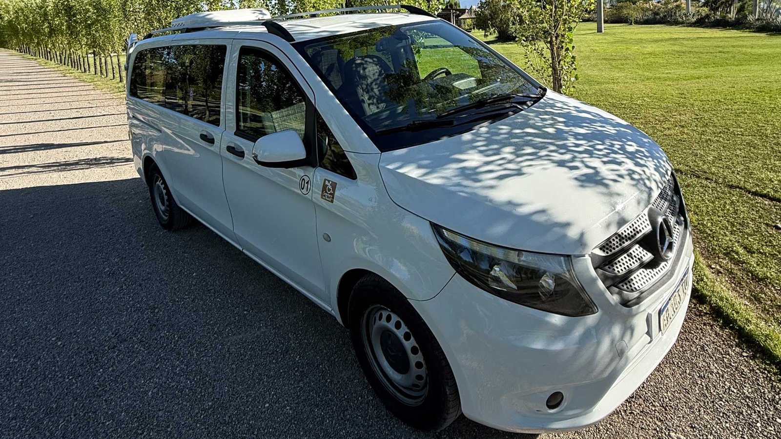 Vehículo adaptado para traslados accesibles en Mendoza